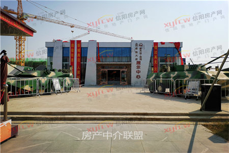 正大文苑2室1厅1卫84㎡/带附房家具