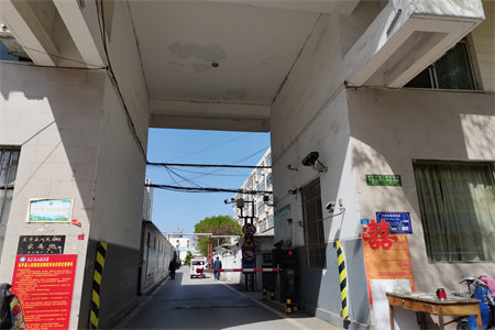 红星美凯龙1室90万101m2精装出售